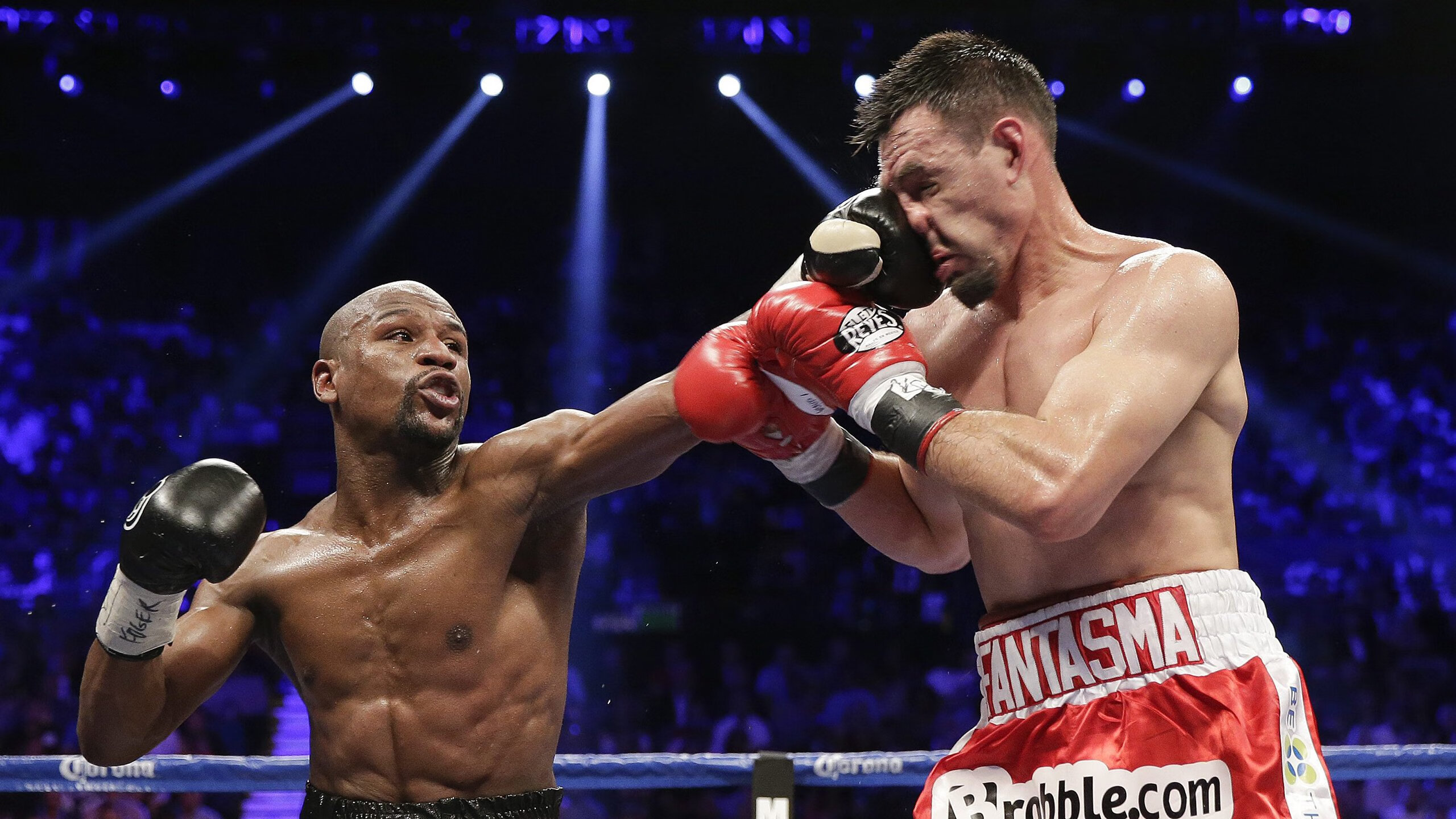 “胡利安·门德斯:阿根廷美洲狮队的快速突破者,未来崭露头角”